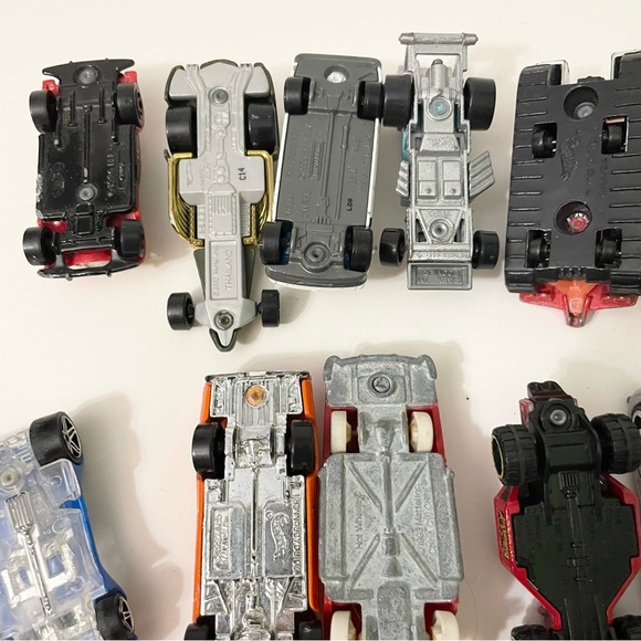 Lot of 23 Die-Cast Toy Cars Hot Wheels Matchbox Assorted Lot - Picture 12 of 16